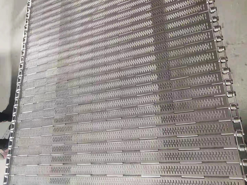 <b>不锈钢冲孔链板</b>